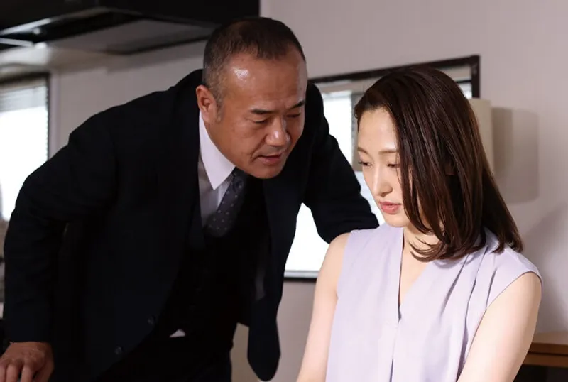 Chồng dính bẫy của cấp trên mất vợ lúc nào không hề hay biết