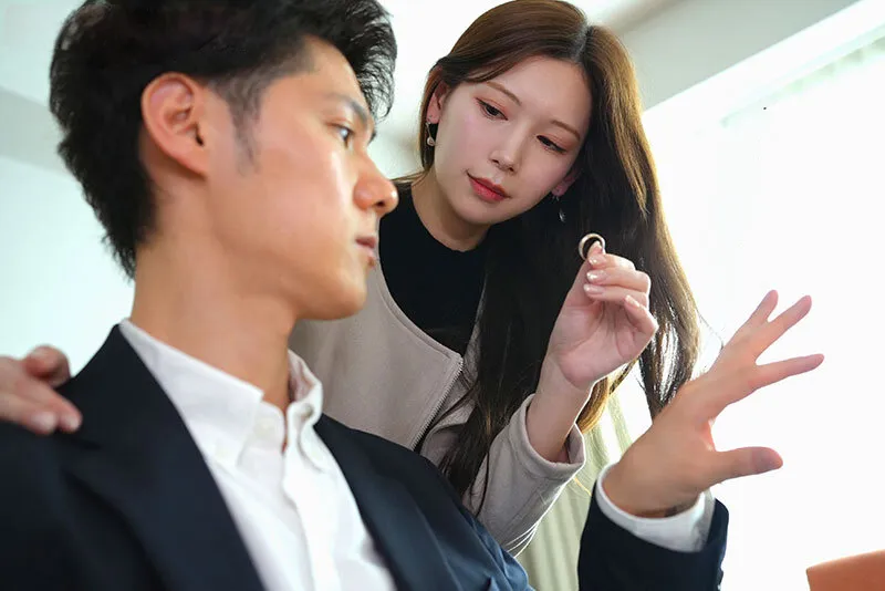 Cô vợ đi đi giã ngoại, anh xã ở nhà bị nhỏ em vợ yêu gạ đụ không trượt phát nào